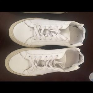 Common projects sneakers